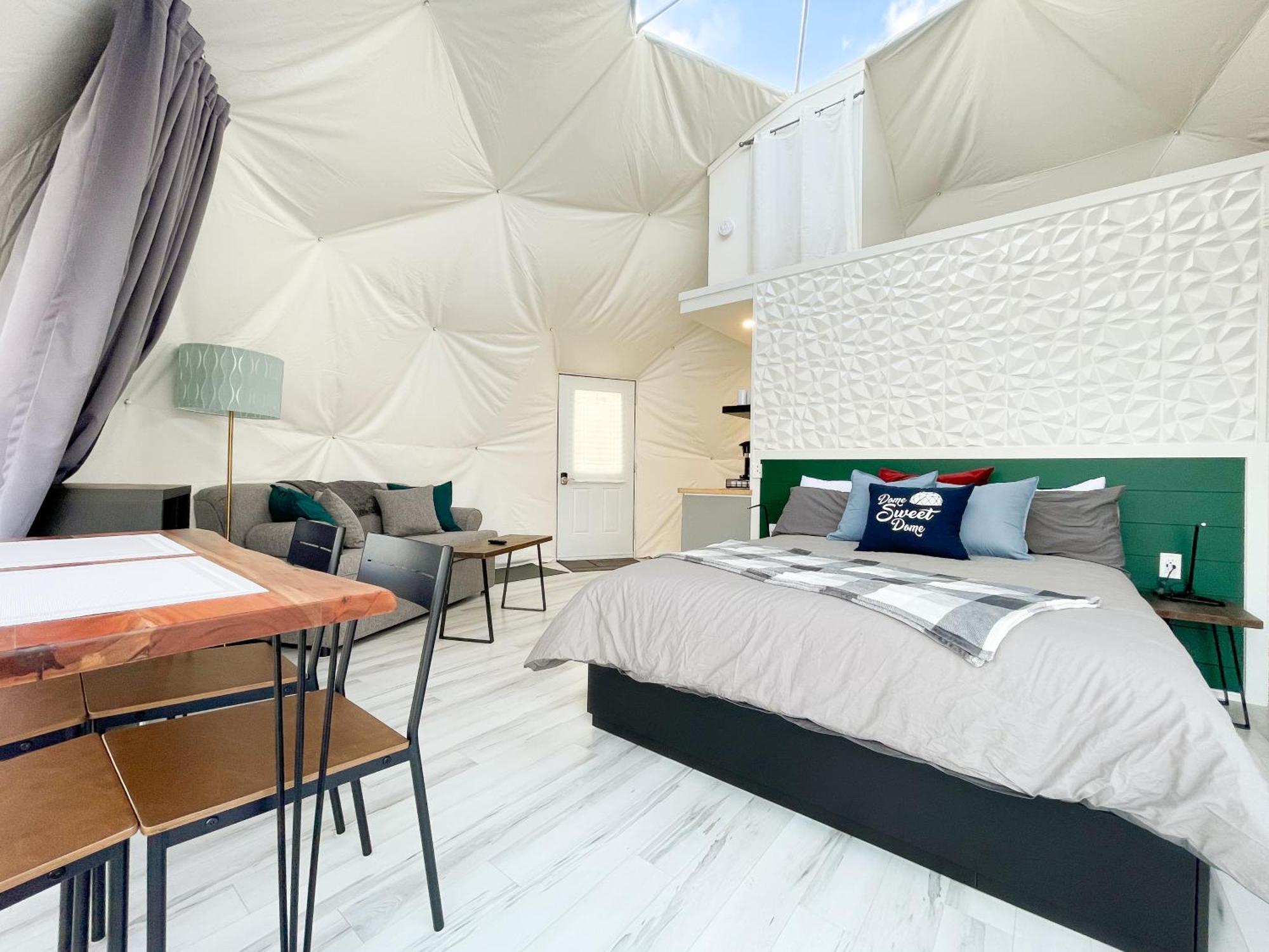 Port Wade Glamping Domes Villa Victoria Beach Exterior foto